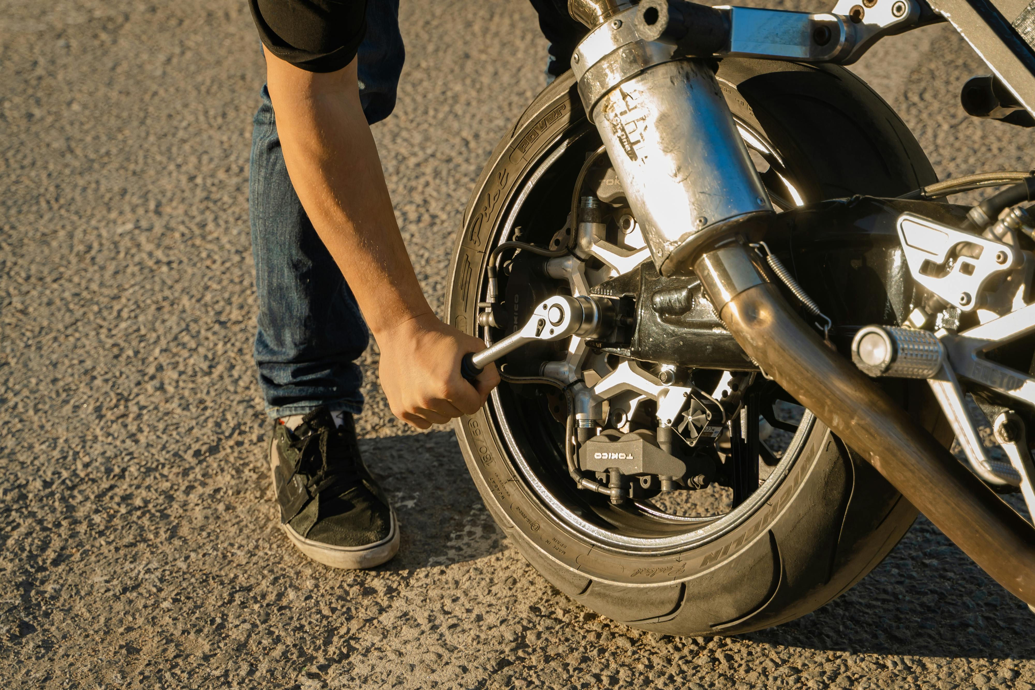 How to Choose the Right Torque Wrench for Precision Work